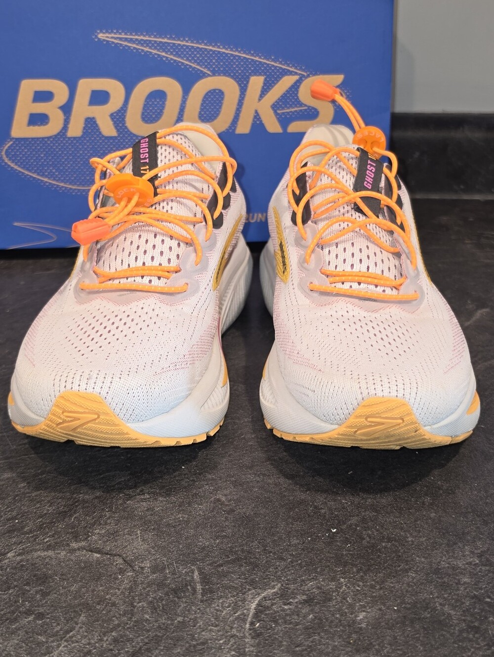 Brooks GHOST 17 Running Sneakers Apricot, Oyster, + Pink Womens 9.5 - Picture 4 of 11